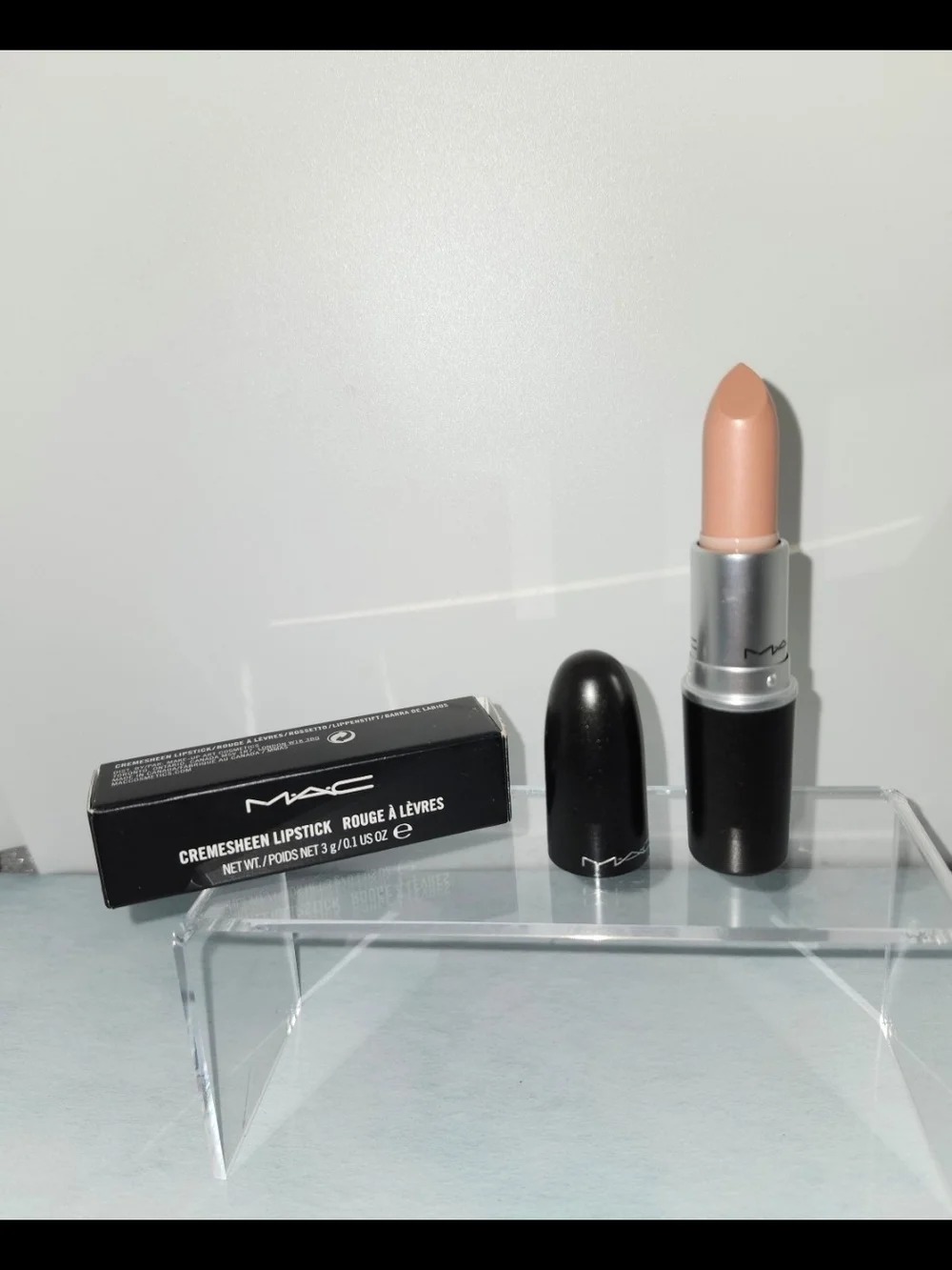 DISCONTINUED MAC Cremesheen Lipstick - 